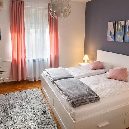 Neimar Apartment With Great Wi-Fi And Free Parking Belgrado Exterior foto