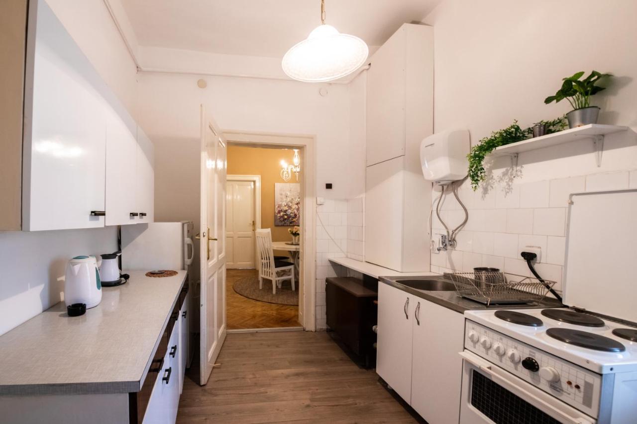 Neimar Apartment With Great Wi-Fi And Free Parking Belgrado Exterior foto